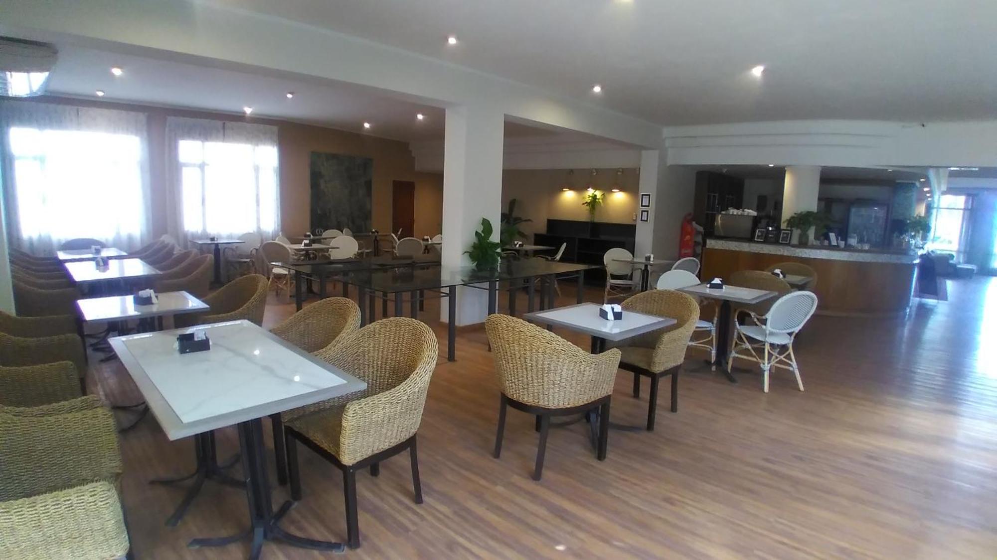 Catange Hotel Charata ภายนอก รูปภาพ
