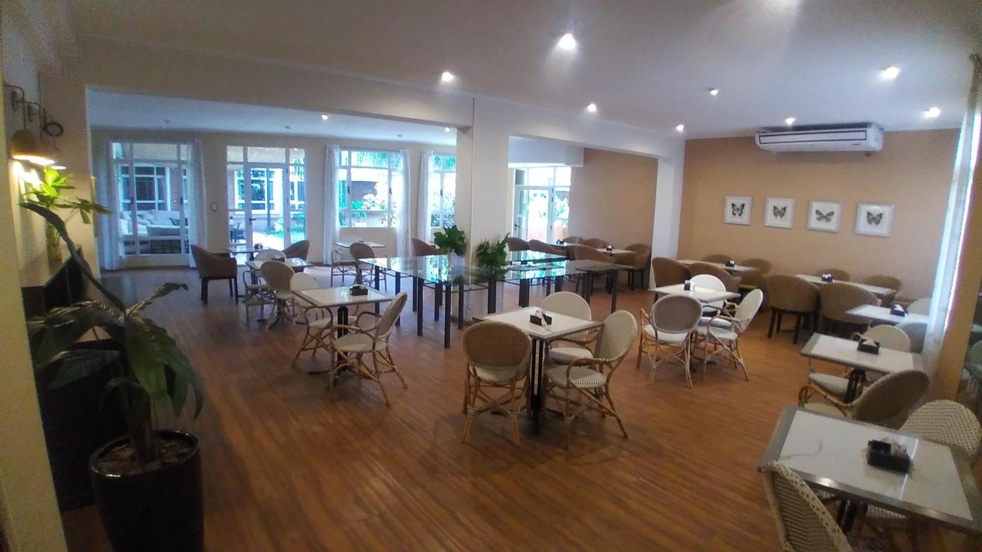 Catange Hotel Charata ภายนอก รูปภาพ