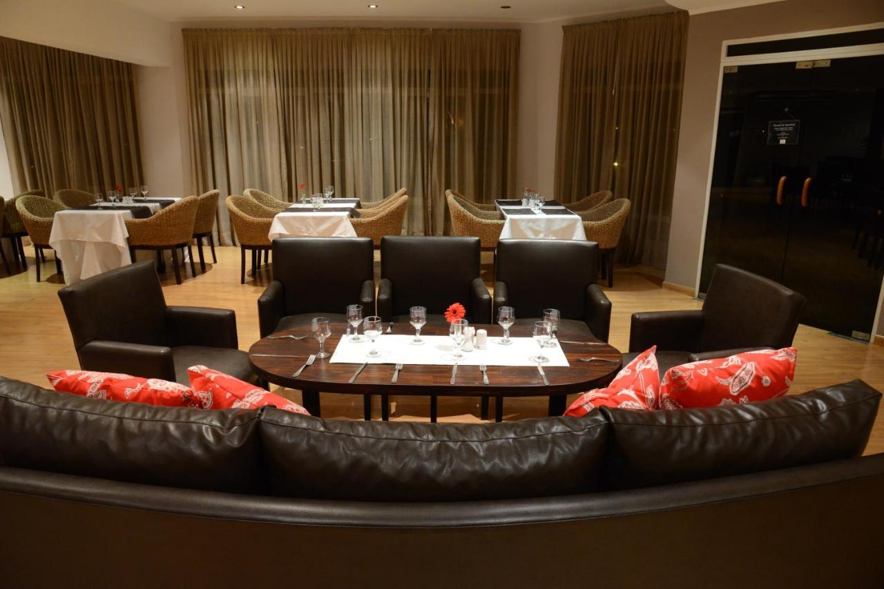 Catange Hotel Charata ภายนอก รูปภาพ