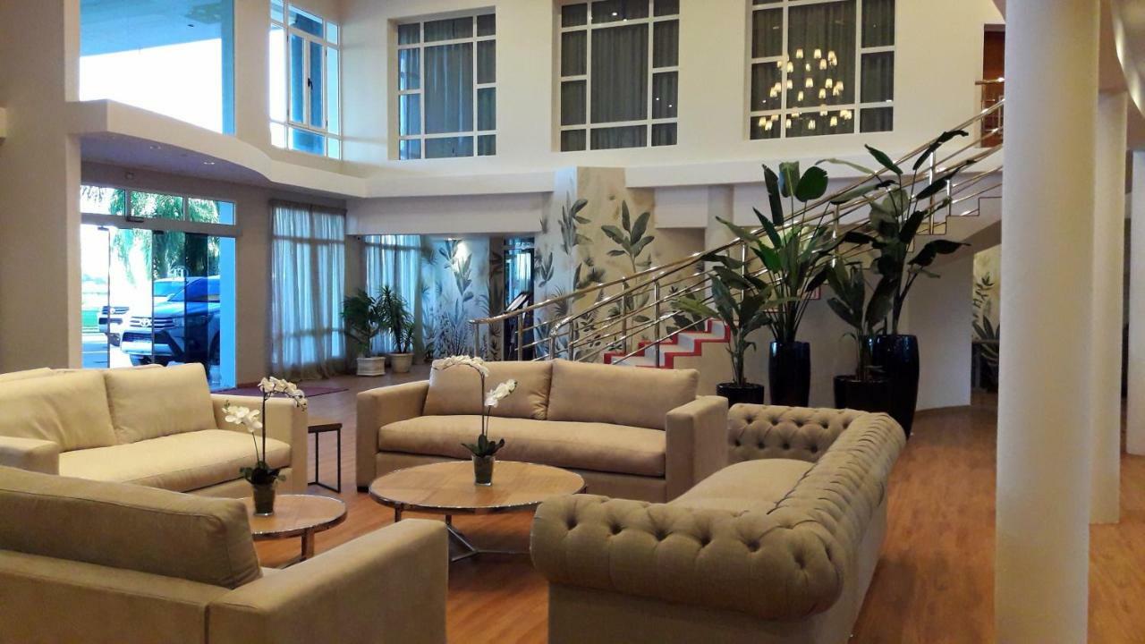 Catange Hotel Charata ภายนอก รูปภาพ